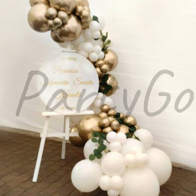 Dekoracja z okazji Pierwszej Komunii Świętej