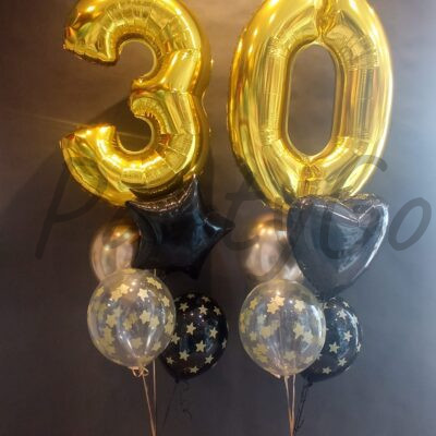 Kompozycja balonowa z helem na 30 urodziny
