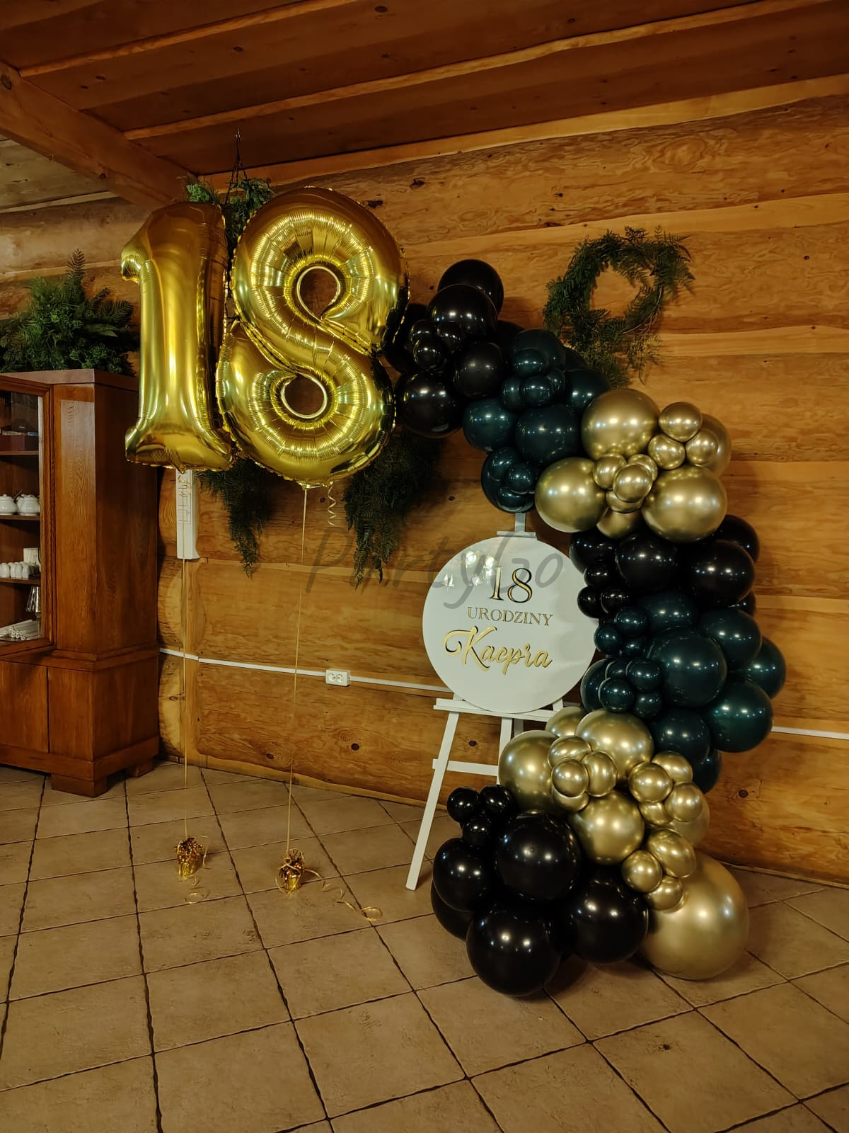 Dekoracja na 18 urodziny