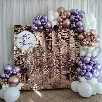 Dekoracja na 40 urodziny – ścianka cekinowa z girlandą balonową
