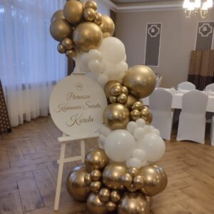 Dekoracja z okazji Pierwszej Komunii Świętej