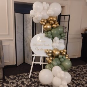 Dekoracja z okazji Pierwszej Komunii Świętej