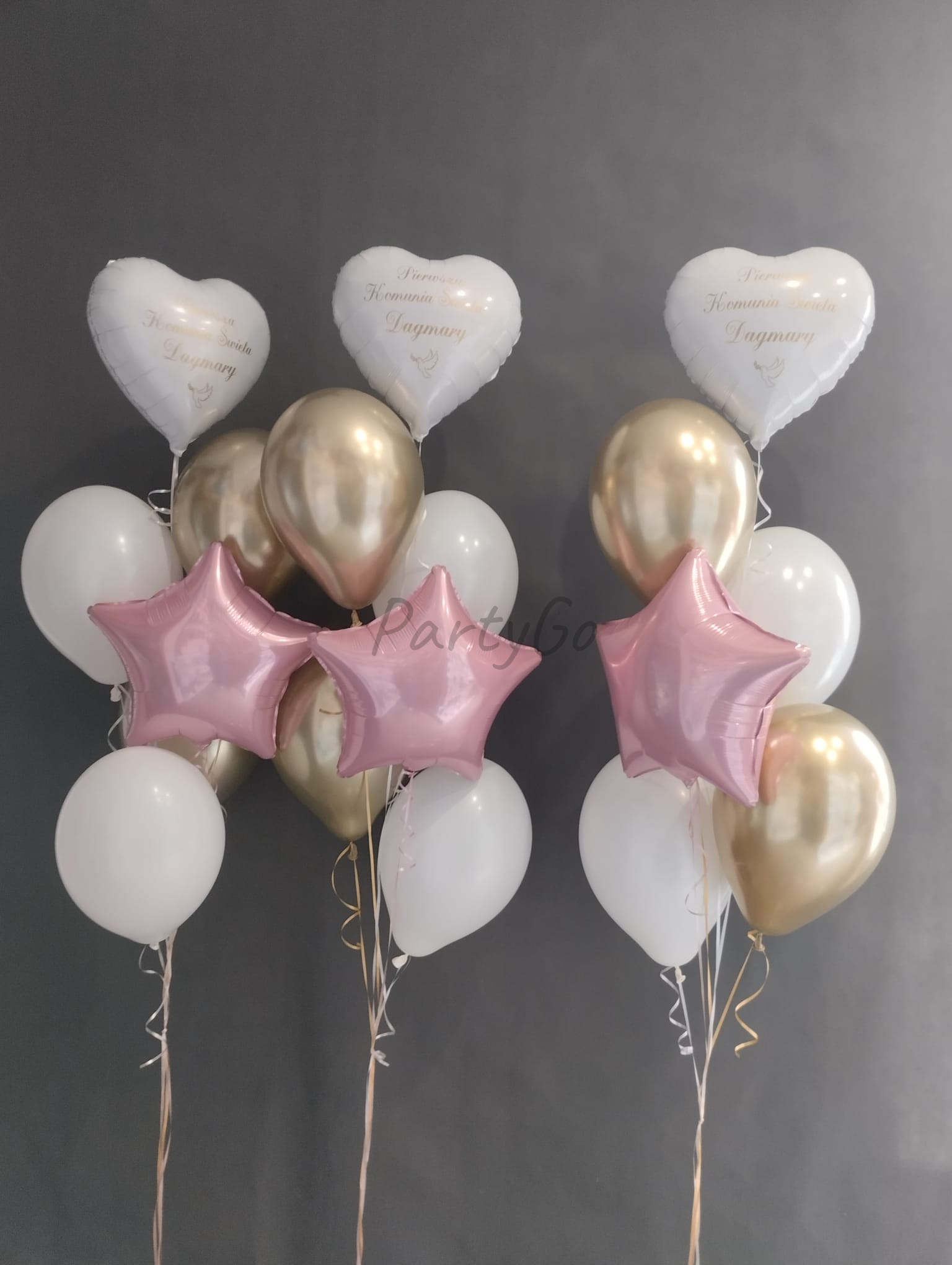 Kompozycja balonowa z okazji Komunii Świętej z helem