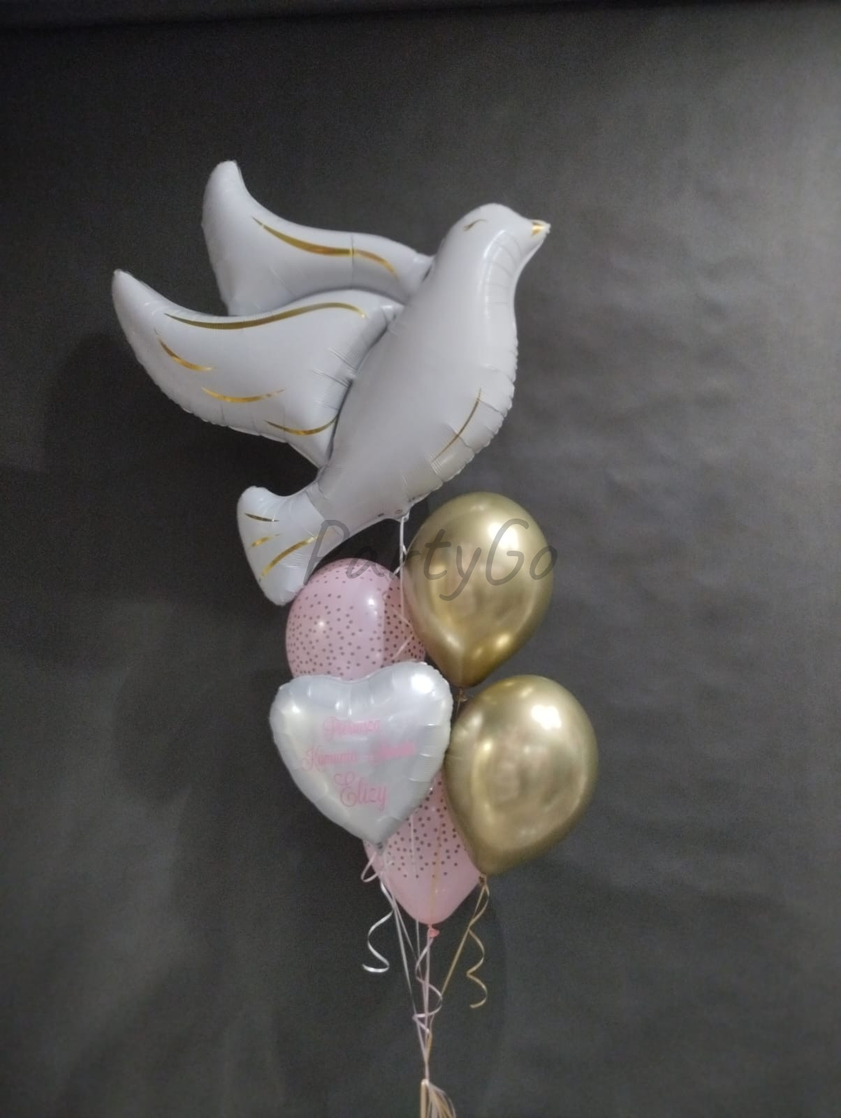 Bukiet balonowy z okazji Komunii Świętej z helem
