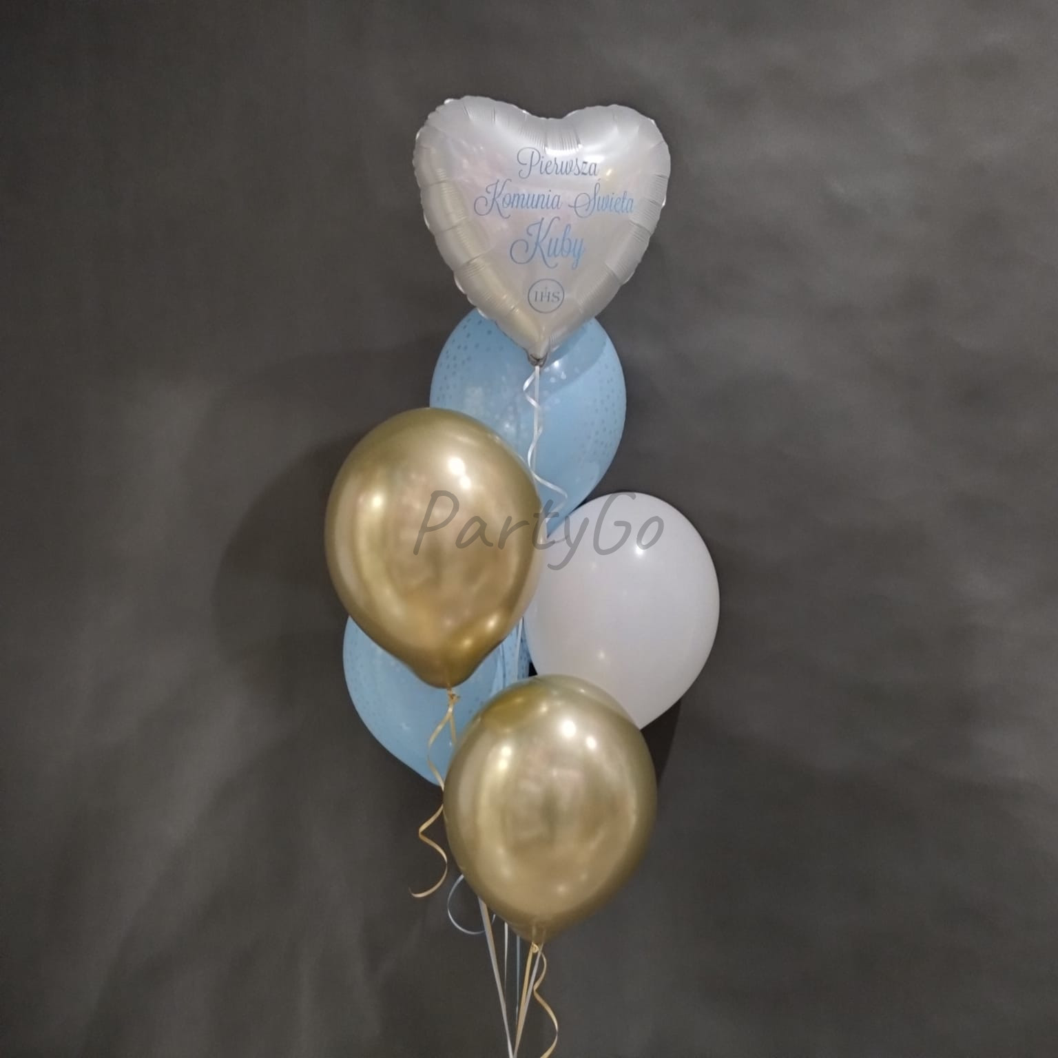 Bukiet balonowy z okazji Komunii Świętej z helem